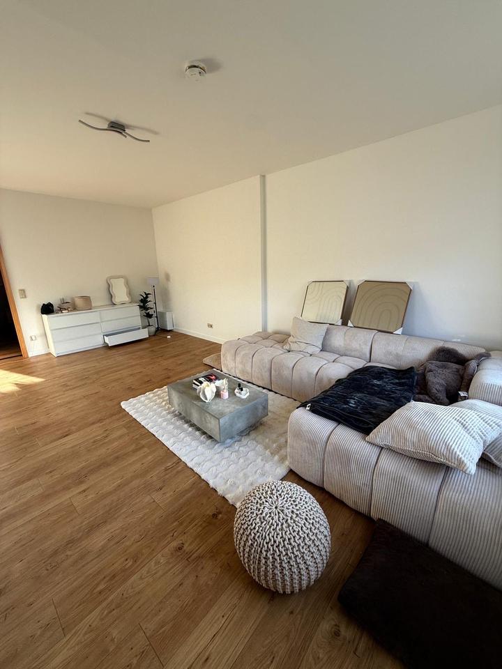 Thumbnail-Greene 1,5-Zimmer Dachgeschosswohnung mit Loggia (65 m²)