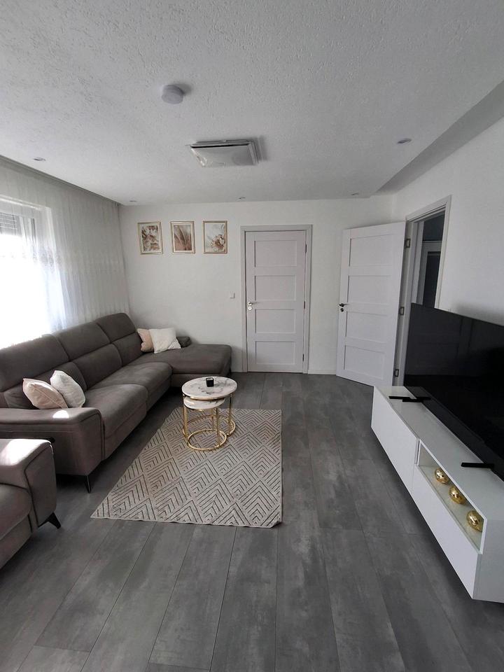 Thumbnail-4 Zimmer Wohnung zu vermieten mit Garten und Hobbyraum