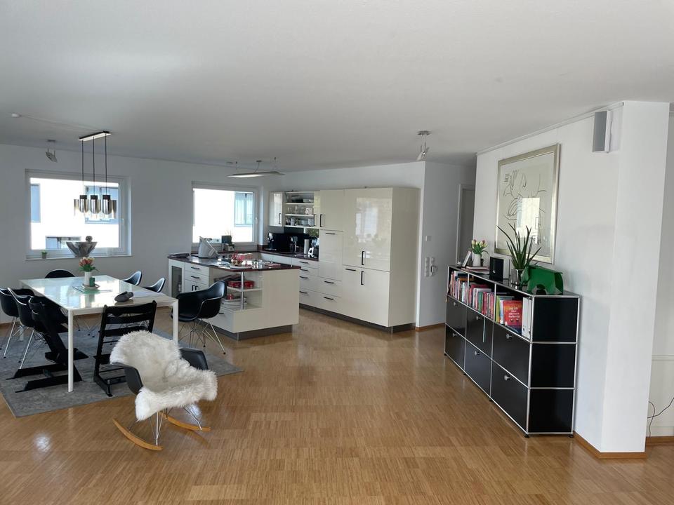 Thumbnail-Helle und großzügige 5 Zimmer Wohnung in Heilbronn Innenstadt
