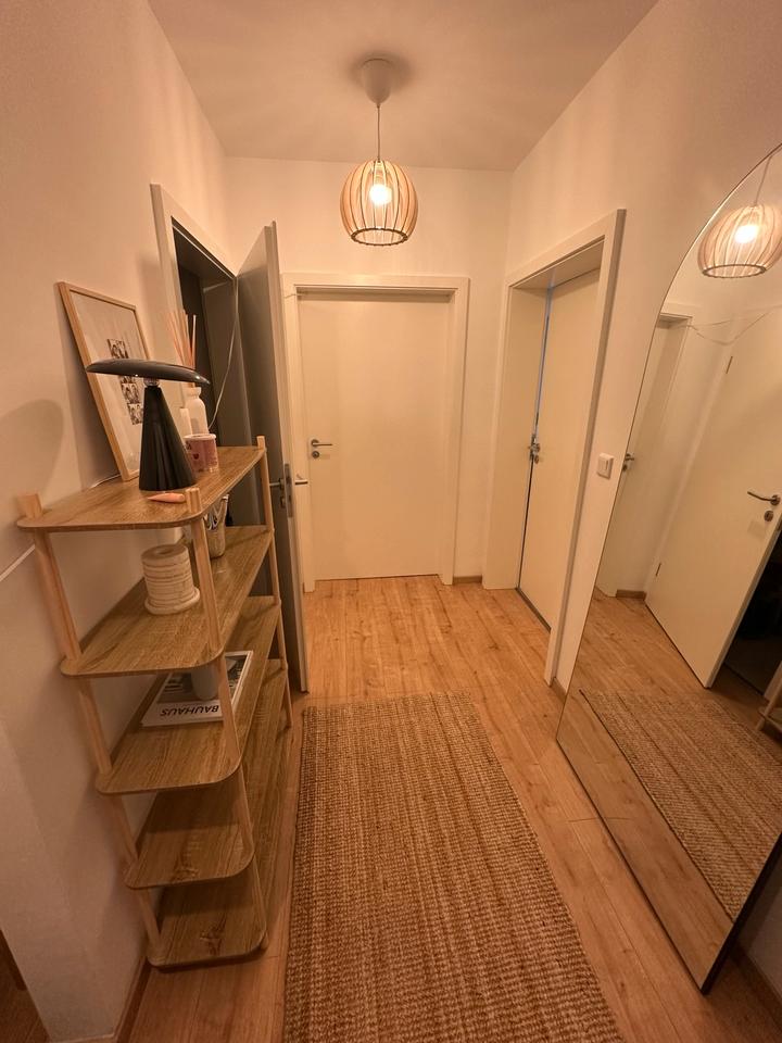 Thumbnail-Moderne 3-Zimmer-Wohnung mit Gartenanteil und Einbauküche