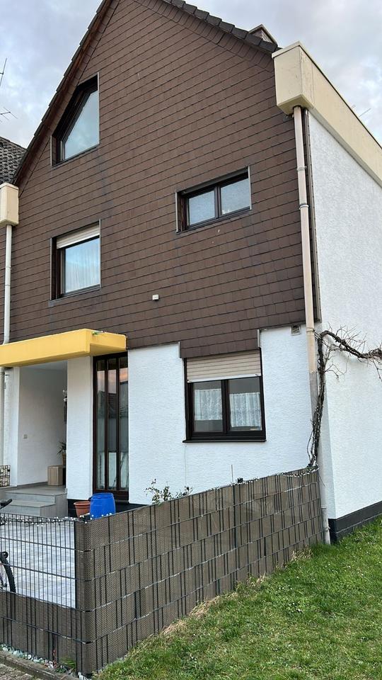 Thumbnail-*Provisionfrei* - Gepflegtes Einfamilienhaus mit 5 Zimmern und Ga