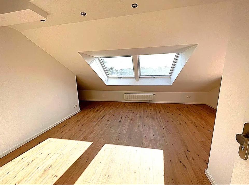 Thumbnail-Sehr helle renovierte Wohnung in ruhiger Lage in Düren