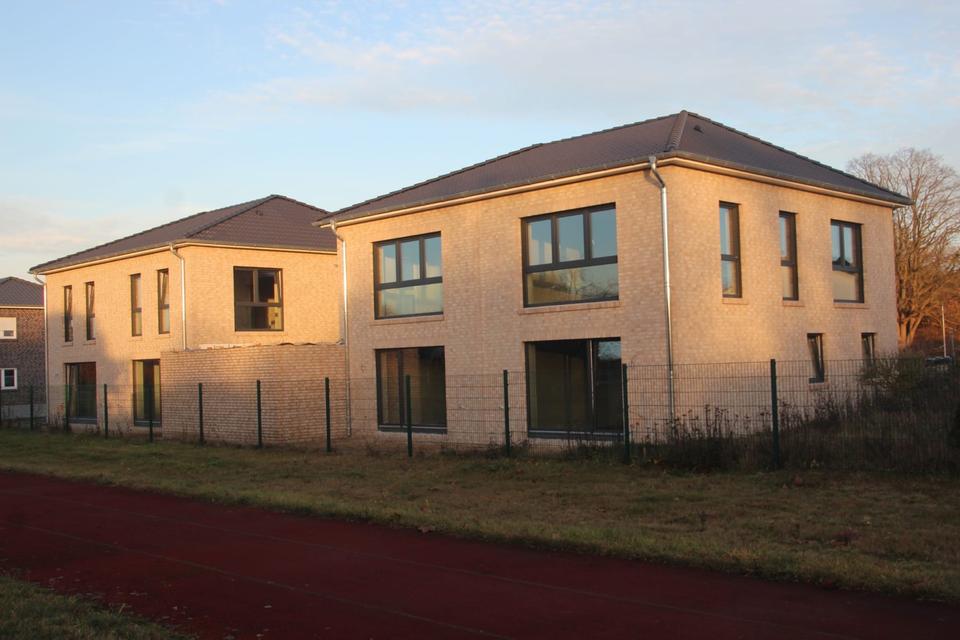 Thumbnail-Doppelhaus-Hälfte in Haßbergen - letzte Einheit! KfW40 - Neubau