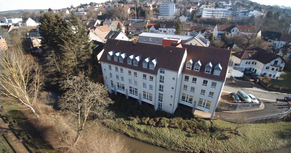 Thumbnail-Moderne 4-ZKB Dachgeschosswohnung mit Aufzug in zentraler Lage