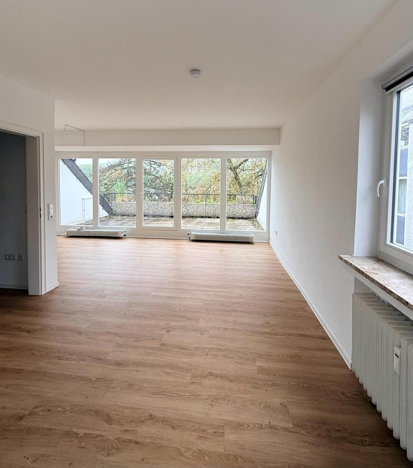 Thumbnail-Helle Wohnung mit Südbalkon in ruhiger Lage zu vermieten
