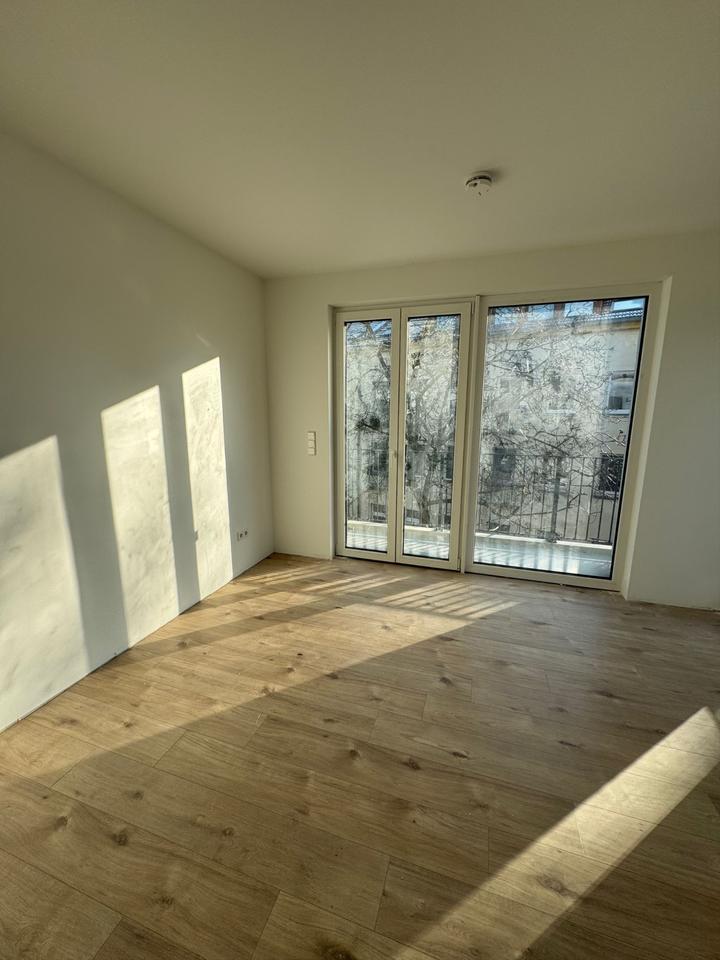 Thumbnail-Kompakte 1-Zi.-Whg. mit EBK & Balkon, nahe UNIWISTA, 10 Min. zur S-Bahn – ab 122025