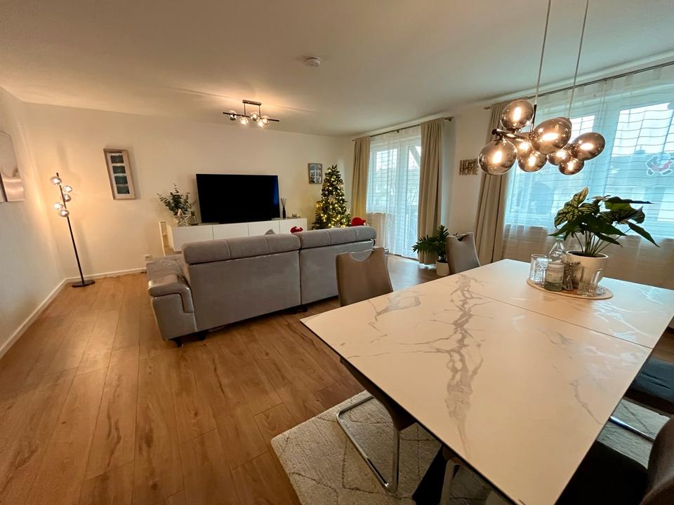 Thumbnail-Moderne und sanierte 3-Zimmer-Maisonette-Wohnung mit Balkon