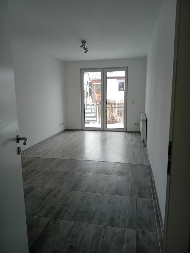 Thumbnail-Moderne 2- Zimmerwohnung mit Balkon