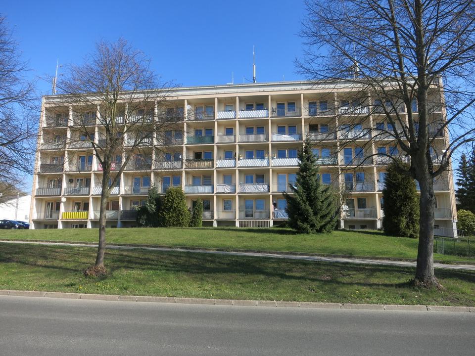 Thumbnail-2-Zimmer-Wohnung mit Einbauküche, Waschmaschine und Balkon!