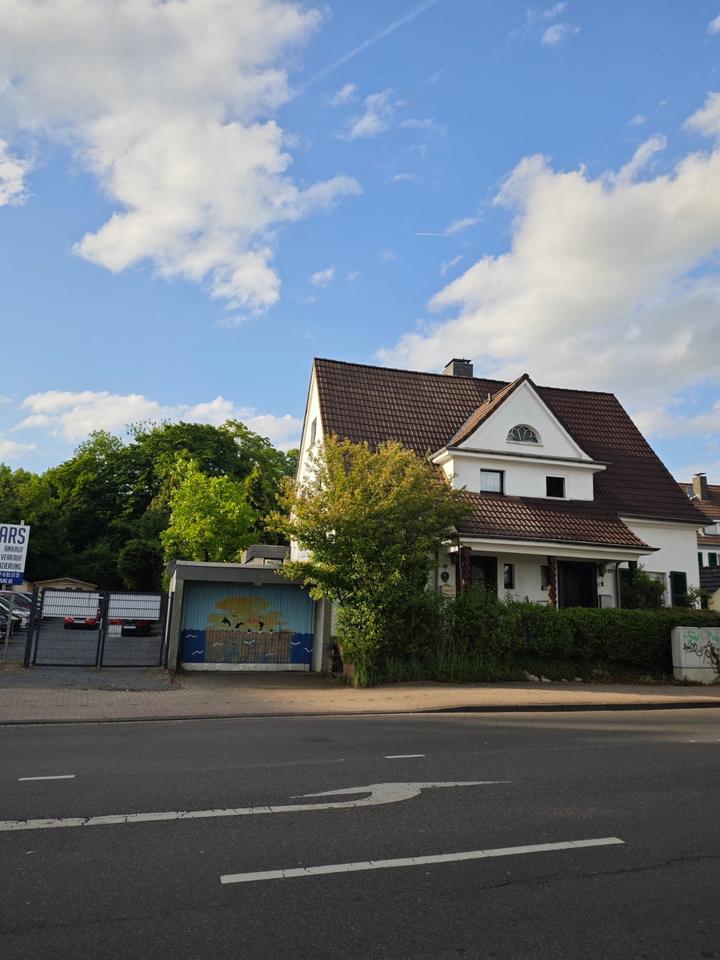Thumbnail-Einfamilienhaus mit Garten und Garage in Bergisch Gladbach Gronau