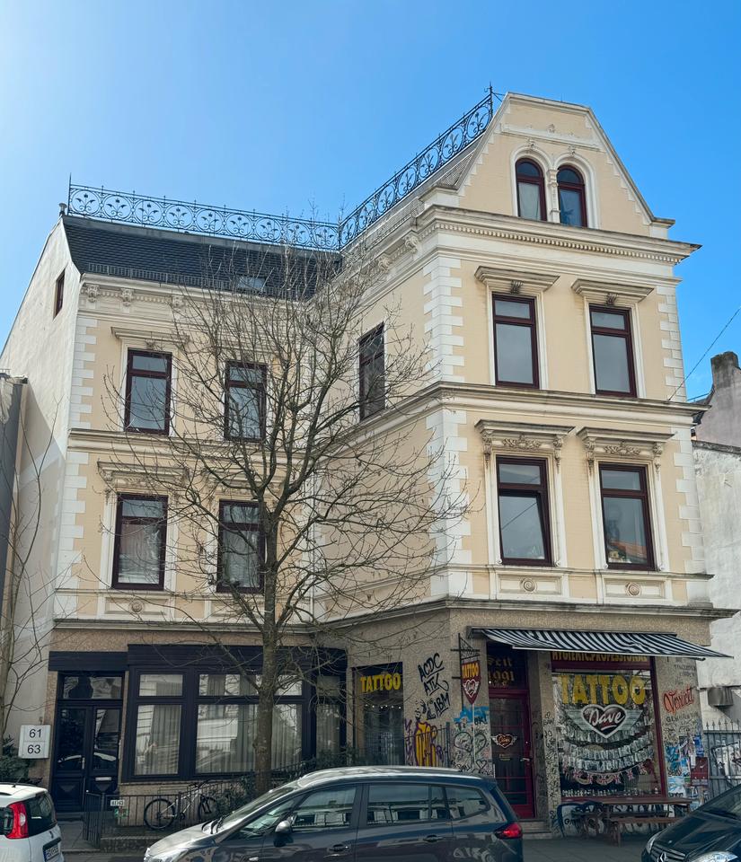 Thumbnail-IMPOSANTES MEHRFAMILIENHAUS IN ZENTRALER LAGE