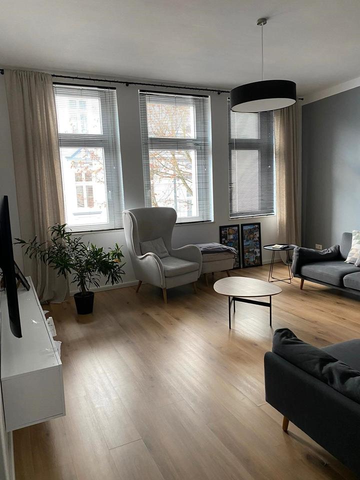 Thumbnail-Helle neu renovierte 4-Zimmer ca 117m² große Wohnung zu vermieten