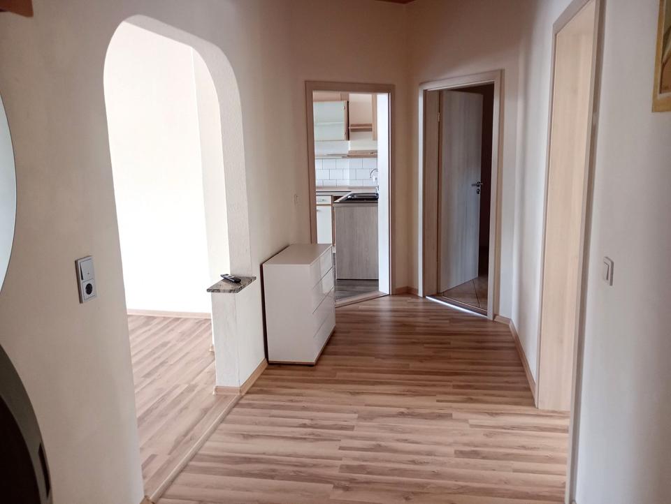 Thumbnail-3 Zimmerwohnung im 1.OG mit ca. 90 m²