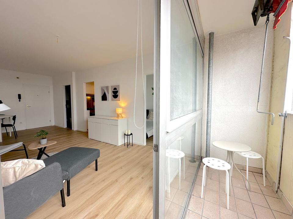 Thumbnail-Exklusive 2-Zimmer-Wohnung im 15. Stock – voll möbliert mit Skylineblick