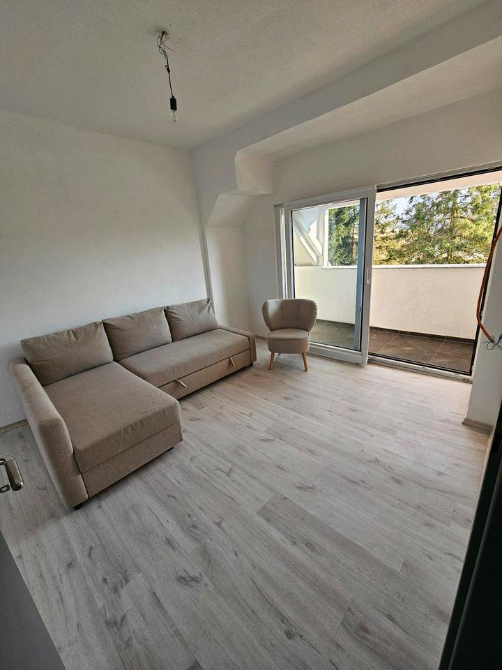 Thumbnail-ERSTBEZUG nach Sanierung DG Wohnung mit Balkon Zentral