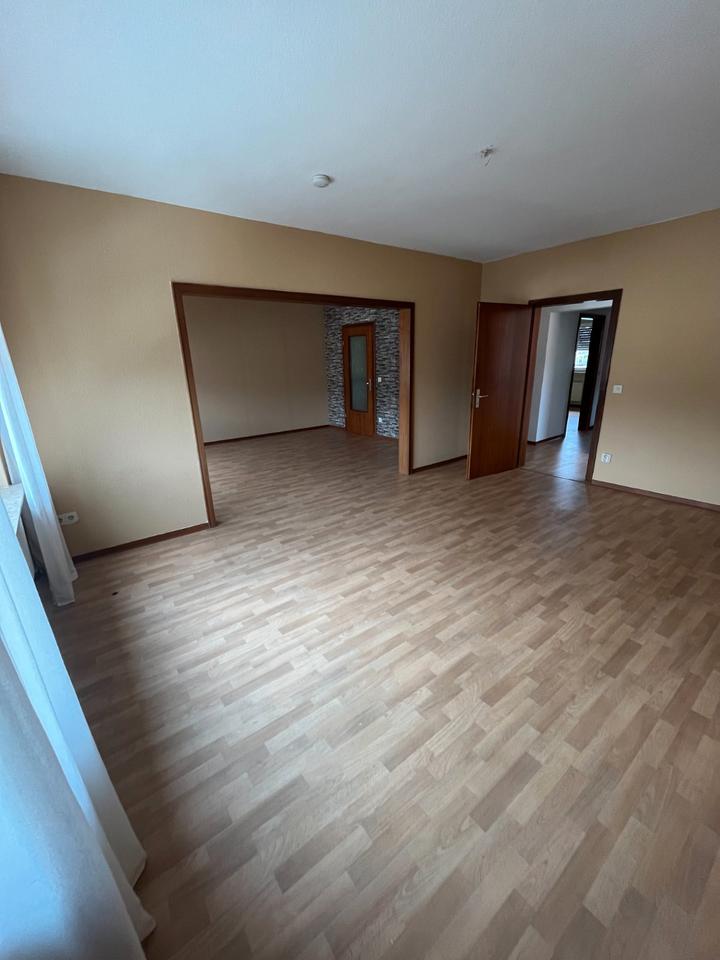 Thumbnail-Mietwohnung in Biedenkopf-Wallau - 3 ZimmerKücheBad - 85 qm