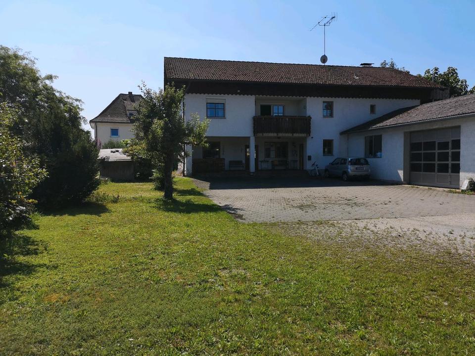 Thumbnail-Wohnhaus mit Halle (Werkstatt)