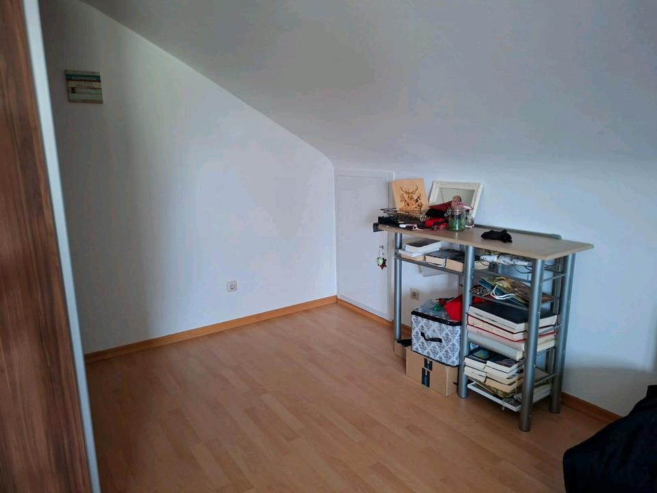 Thumbnail-1-Zimmer-DG-Wohnung zur Miete