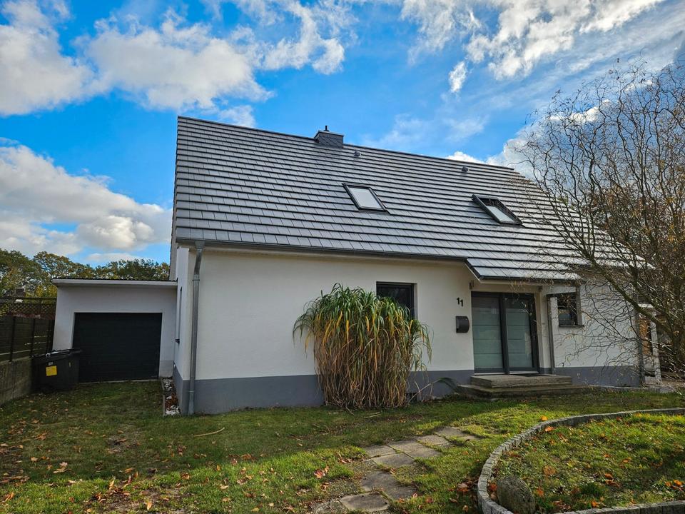 Thumbnail-Großzügiges Einfamilienhaus mit Einliegerwohnung