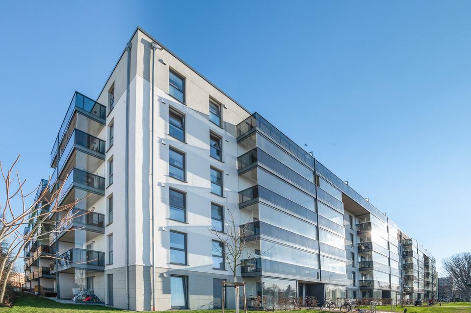 Thumbnail-Großzügige 5 Zimmer Wohnung mit Balkon zu vermieten!