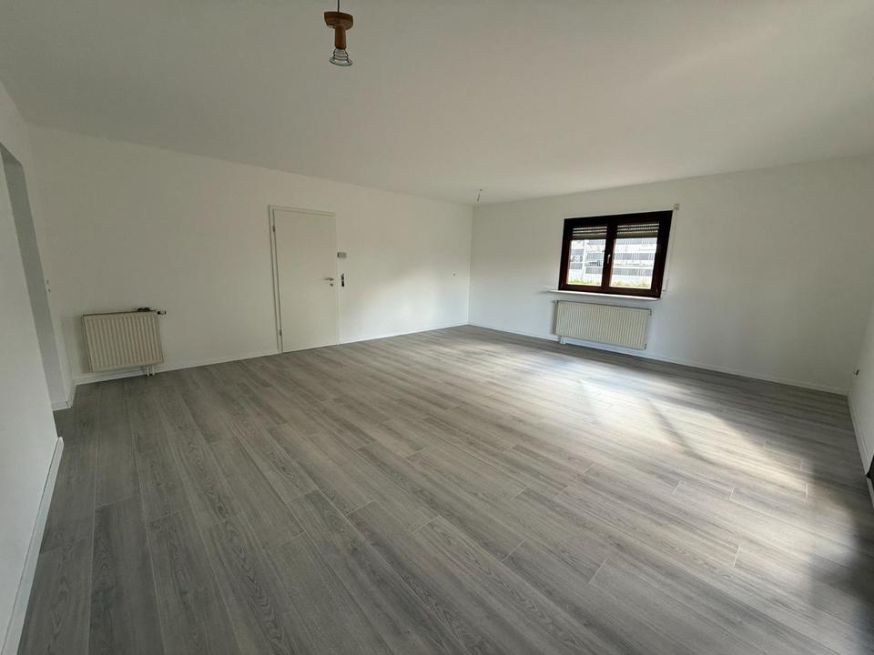 Thumbnail-Erstbezug nach Sanierung: 3-Zi.-Wohnung mit Balkon in Mörlenbach