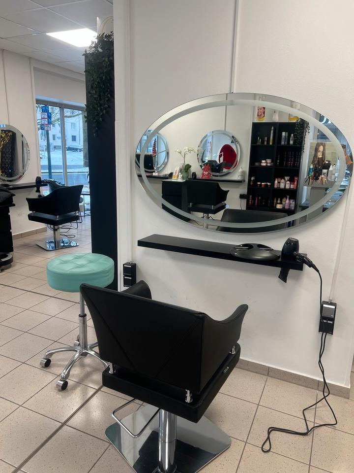 Thumbnail-FriseurStuhl -Frisörstuhl zur Untermiete