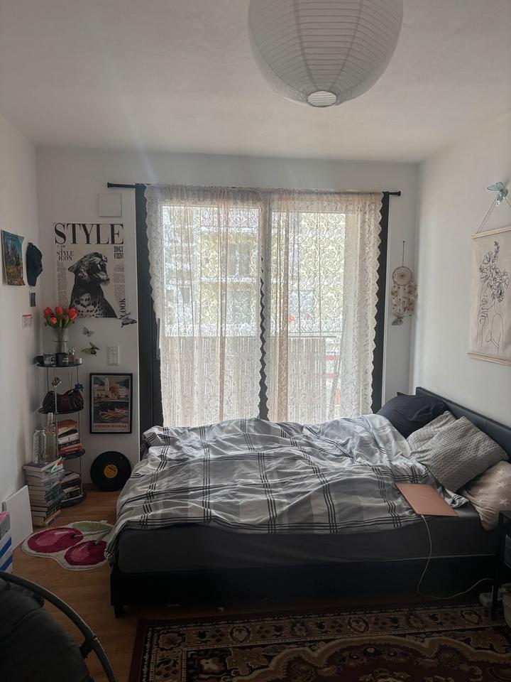 Thumbnail-Zimmer frei in Mädels-WG