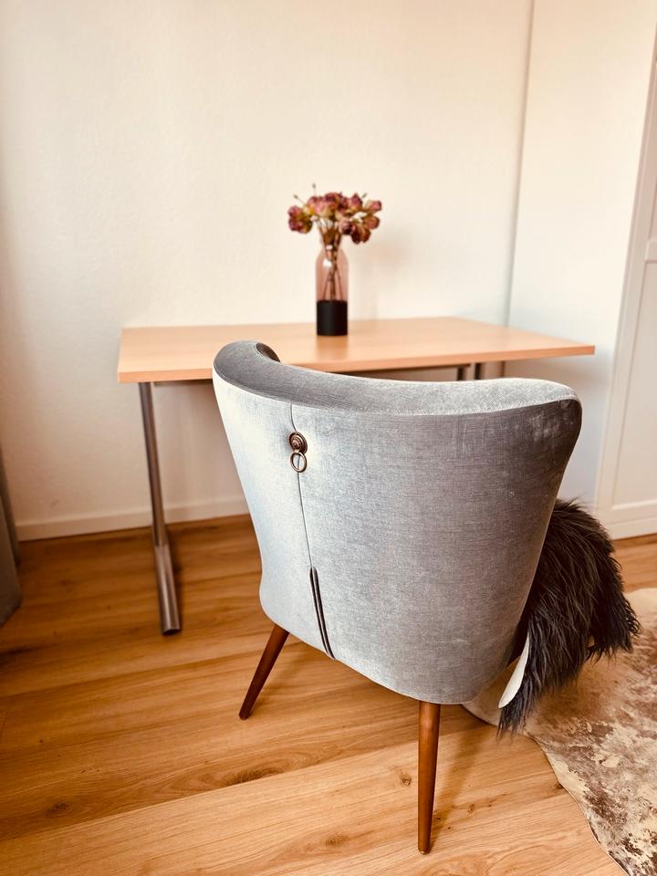 Thumbnail-Voll möblierte 2-Zimmer-Wohnung zur Miete auf Zeit zur Verfügung