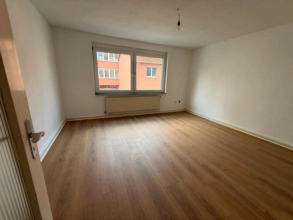 Thumbnail-2-Zimmer- Wohnung in Hildesheim -Zentral ,gepflegt,ab 01-02-2026