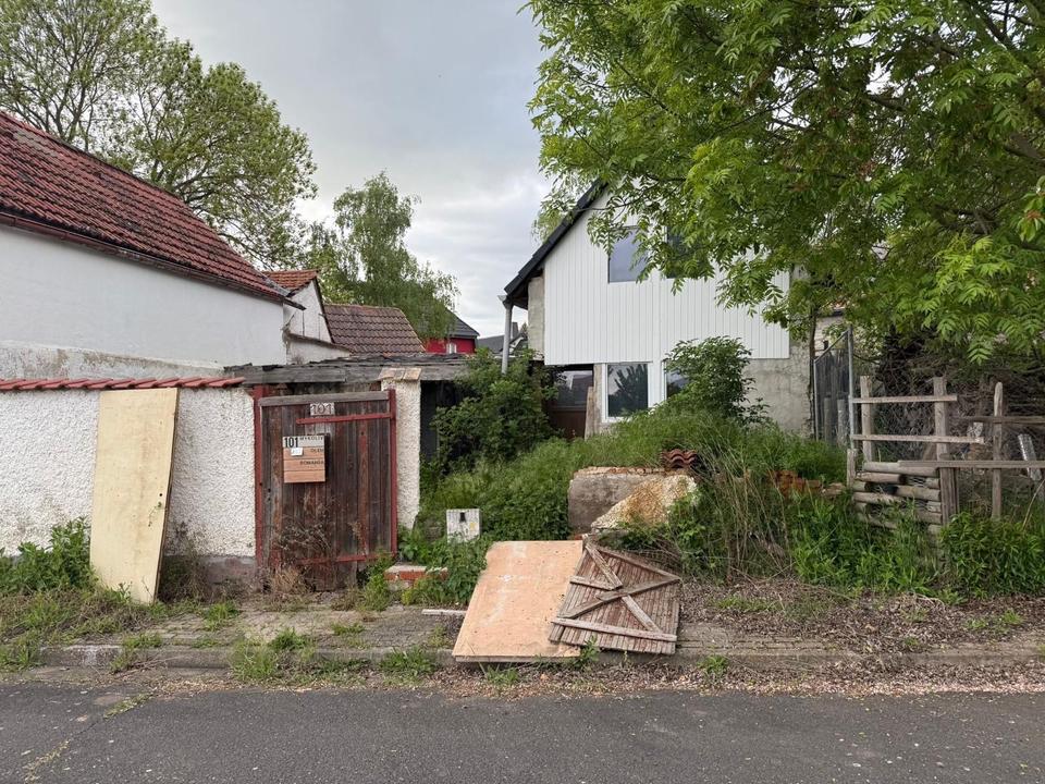 Thumbnail-Haus mit 114 m² stark Sanierung Bedarf ideal für Handwerker