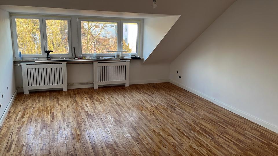 Thumbnail-Erstbezug nach Renovierung Dachgeschosswohnung im Paulusviertel