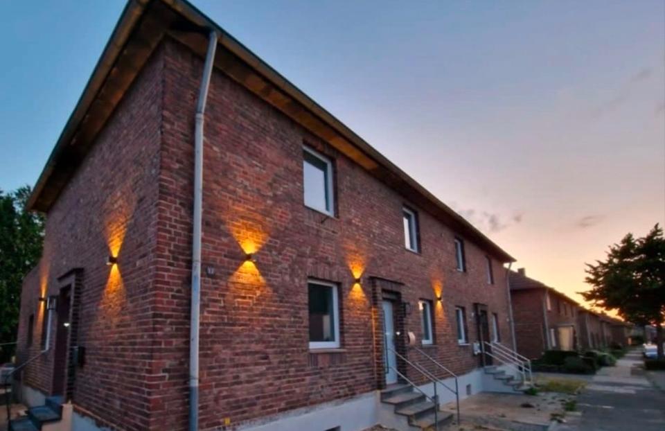 Thumbnail-Charmantes Reihen-Eckhaus in zentraler Lage von Baesweiler