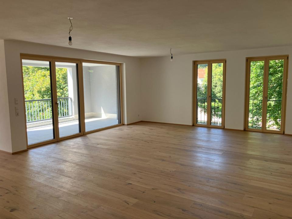 Thumbnail-Helle 3-Zimmer-Wohnung mit Loggia - Wohnung 01