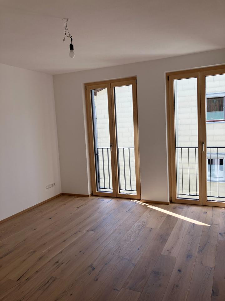 Thumbnail-Helle 3-Zimmer-Wohnung mit Loggia - Wohnung 07