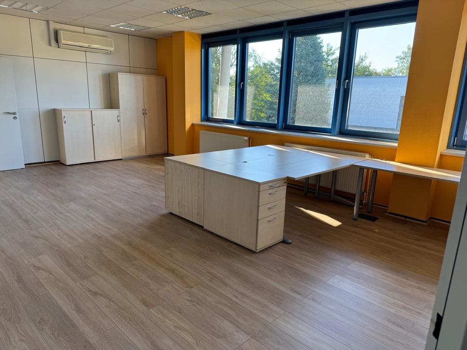 Thumbnail-Moderne und lichtdurchflutete Büro- oder Praxisfläche zu vermieten