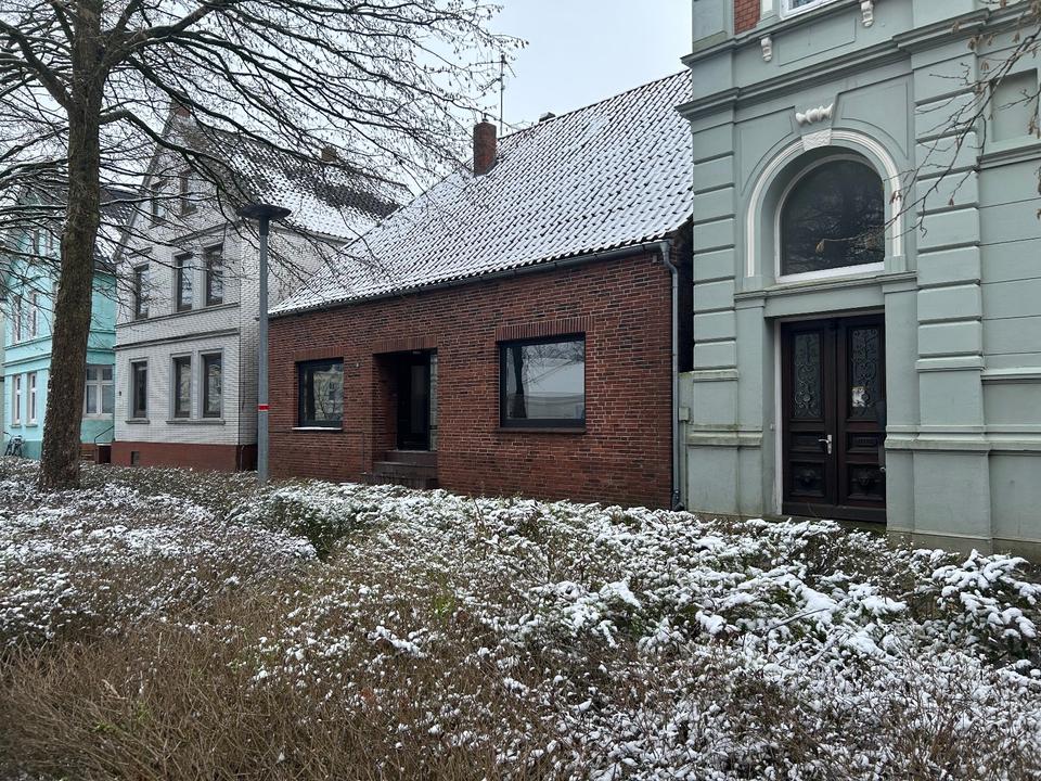 Thumbnail-Sanierungsprojekt mit Potenzial: Doppelhaus im Herzen von Marne