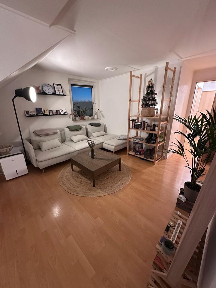 Thumbnail-Lichtdurchflutete 3-Zimmer DG-Wohnung in Bochum Mitte