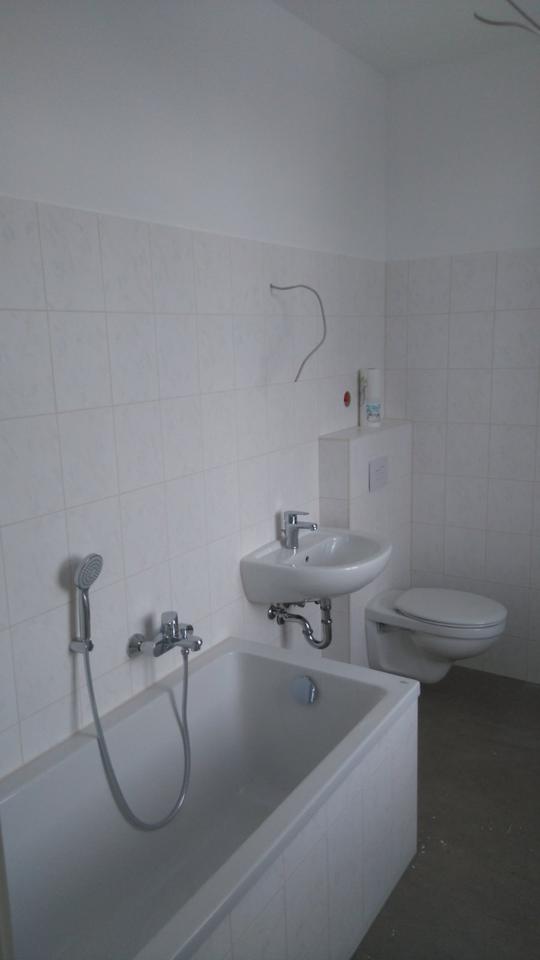 Thumbnail-Schöne helle ,sonnige und warme 3 Zimmer Wohnung im 3 OG