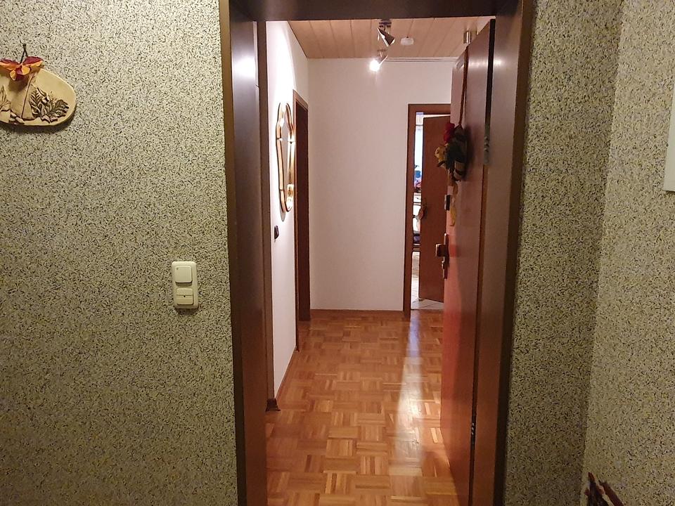 Thumbnail-3,5 Raum-Wohnung 91m2 und Garage in Seelze Hannover 1xakt.