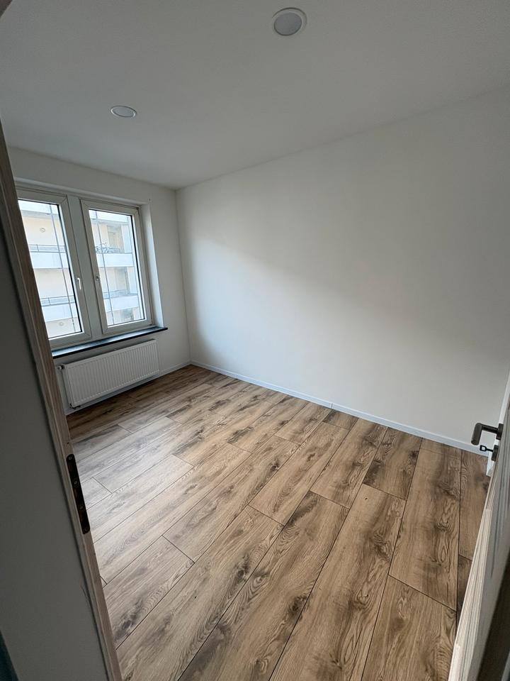 Thumbnail-Top Lage! 2 ZK nahe Marienhospital direkt frei!