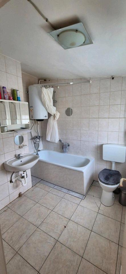 Thumbnail-Viel Platz für wenig Geld – 75m² Altbau mit „Charakter“ (und Gebr