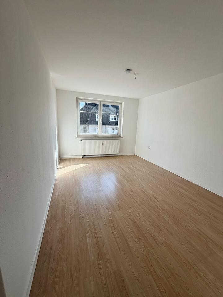 Thumbnail-Gepflegte 2-Zimmer-Wohnung mit frisch saniertem Bad