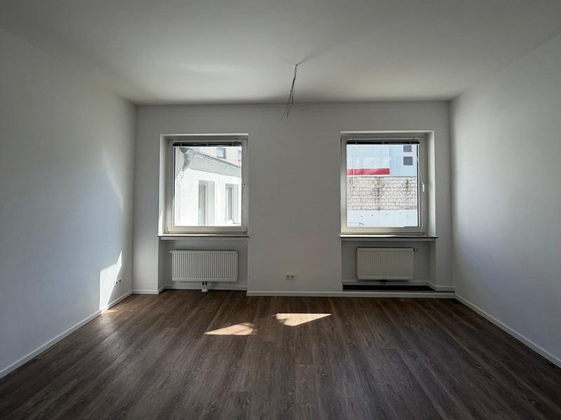 Thumbnail-Sanierte 2-Zimmer-Wohnung mit Einbauküche in Köln-Braunsfeld