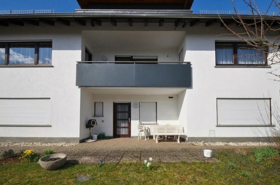 Thumbnail-Großzügige Wohnung mit Terrasse in Gießen-Allendorf