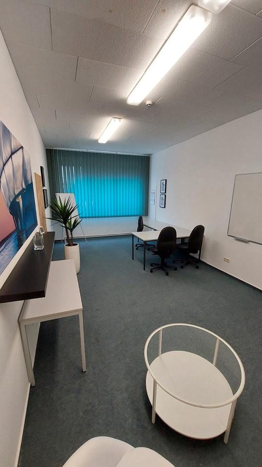 Thumbnail-1 Büro ca. 30 m² 1 Büro ca. 60 m² Lager-Halle ca. 80 m²