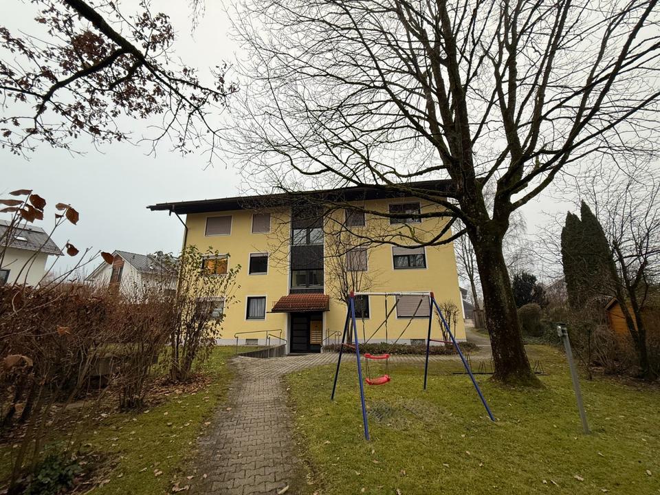 Thumbnail-2-Zimmer Dachgeschosswohnung in ruhiger Lage