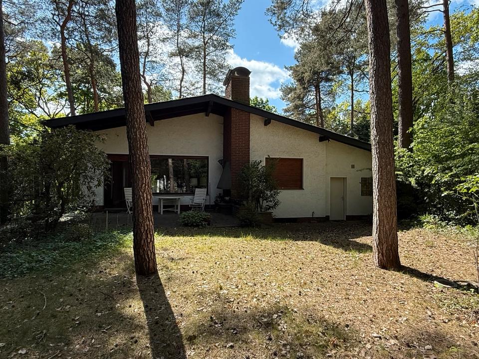 Thumbnail-Großes Einfamilienhaus mit Grundstück in Berlin Frohnau