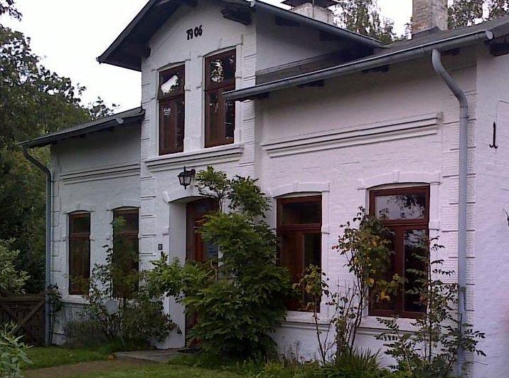 Thumbnail-Großes Landhaus mit Kaminofen und Galerie