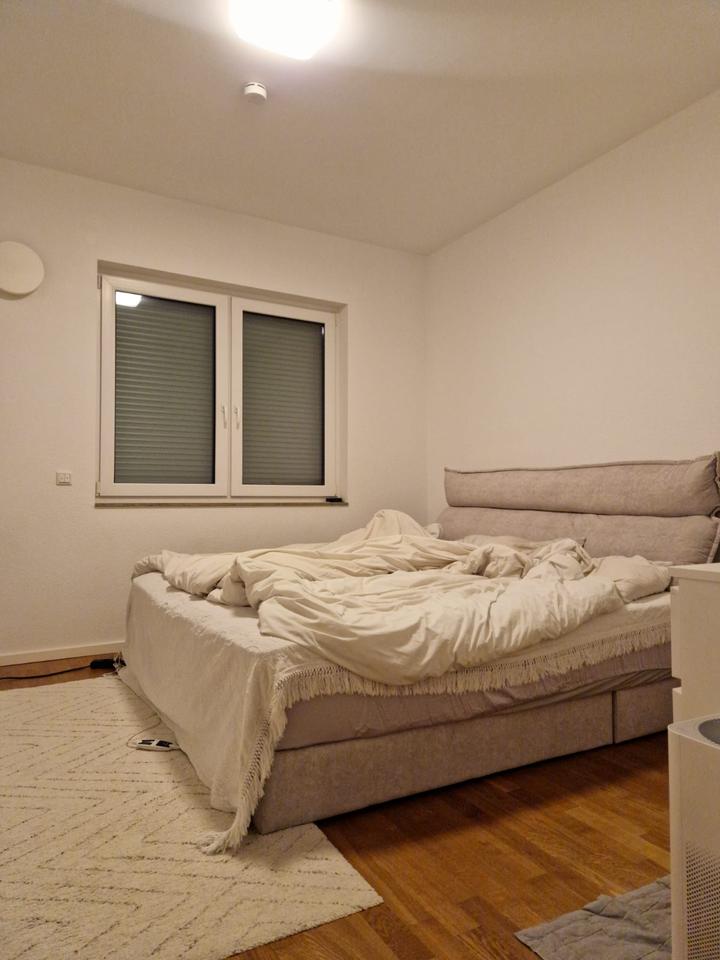 Thumbnail-Moderne 4-Zimmer DG Wohnung in kleiner Einheit in Liederbach