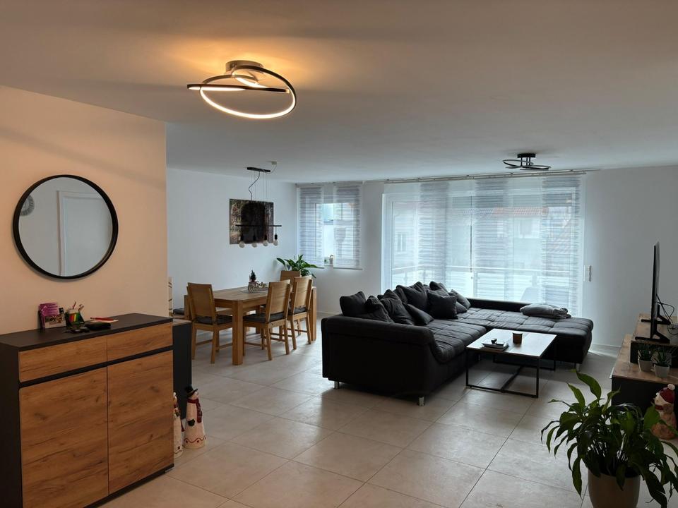 Thumbnail-Leingarten - 3 Zimmer mit Balkon